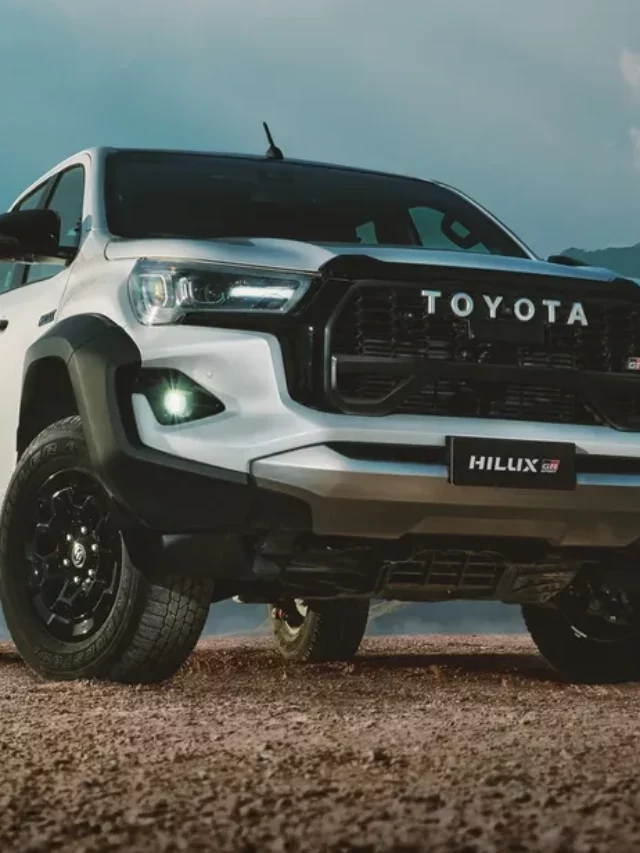Toyota Hilux GR-SPORT 2023 renovada chega em abril custando R$ 367.390